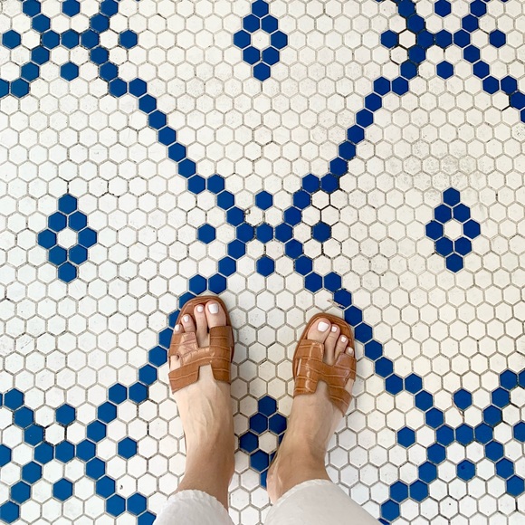 STEVEN by Steve Madden - Haydn Cognac Multi - Size 7.5 - Flat Sandal - Picture 1 of 4